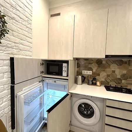 Modern Apartment, 100M To Opera Lviv Extérieur photo