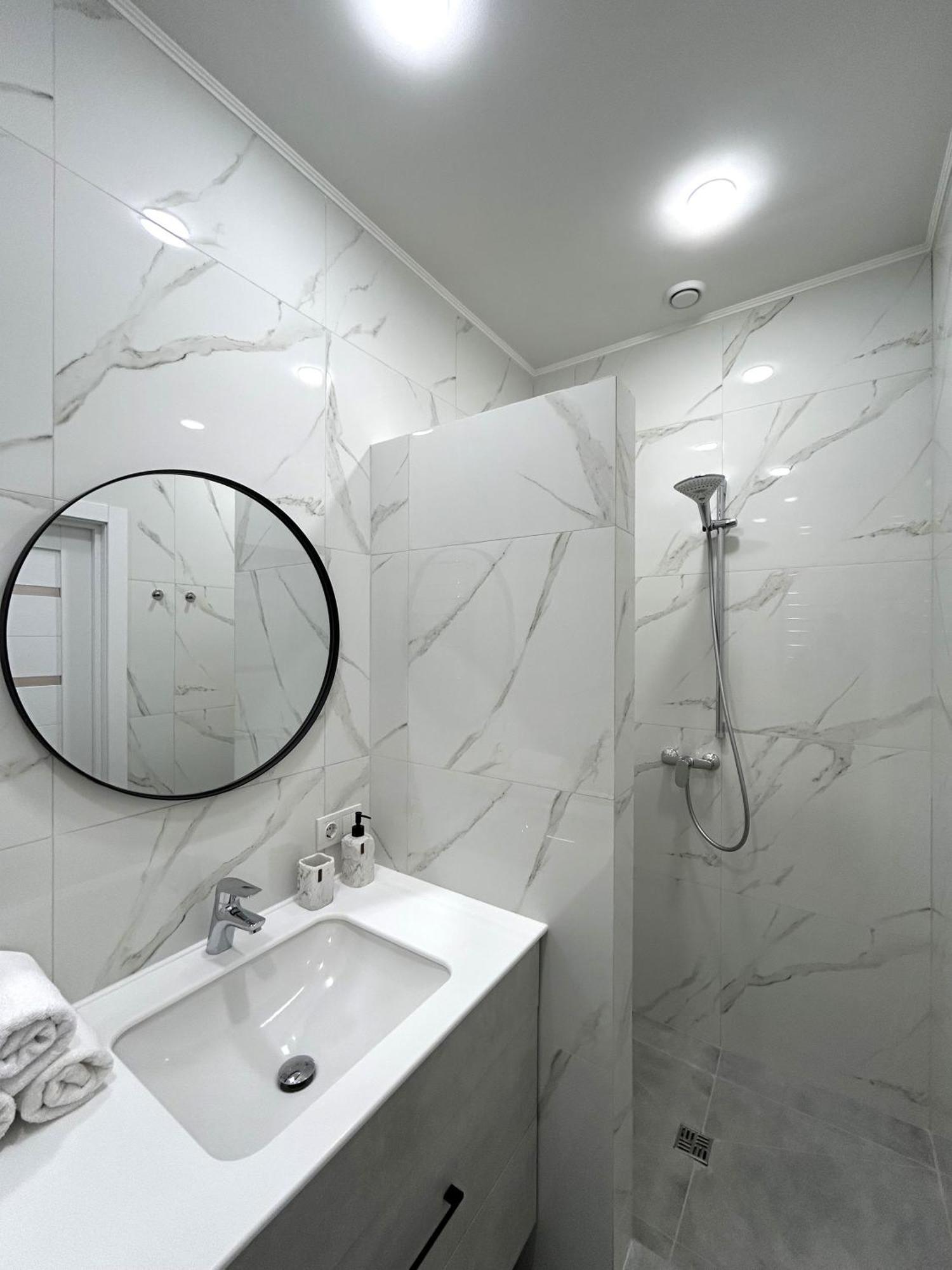 Modern Apartment, 100M To Opera Lviv Extérieur photo